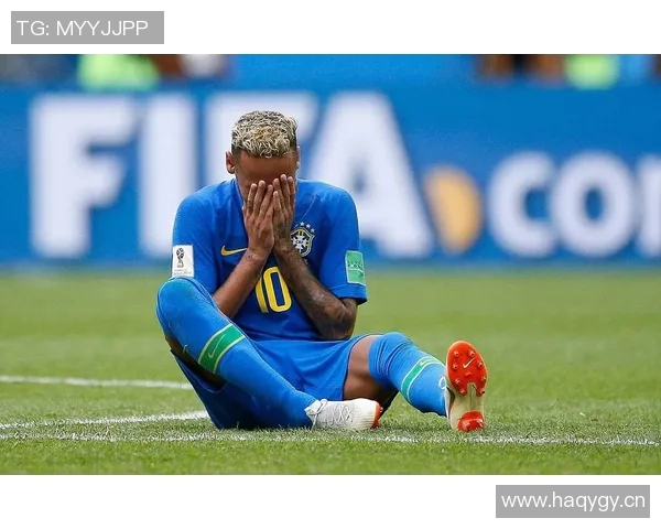 内马尔滑门技巧惊人姆巴佩看呆 内马尔滑门技巧惊人姆巴佩看呆